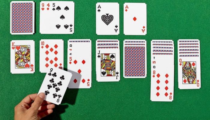 Mẹo cách chơi bài Solitaire online dễ dàng từ Vegas79